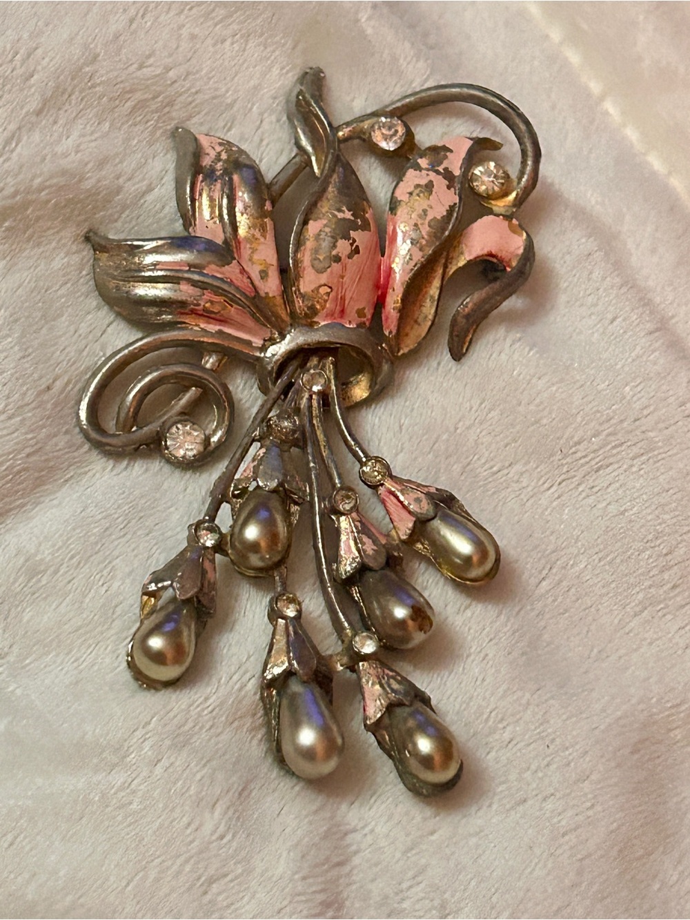 Vintage Staret ? Brooch Clear rhinestones Pink enamel FUNCTIONAL MOVEMENT